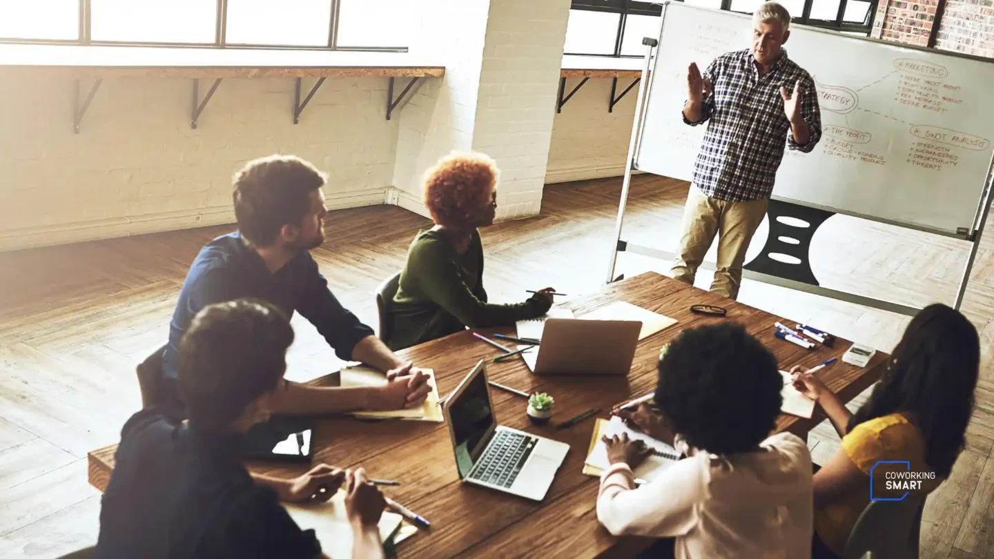 Dicas para organizar uma reunião produtiva em um coworking